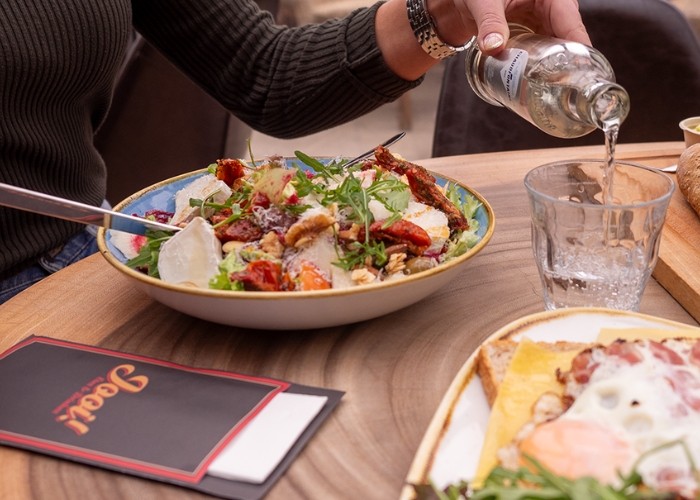 Mittagessen im Restaurant Jooi!